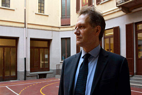 SCIENTIFIC AND SPORTS SCIENCES HIGH SCHOOL 